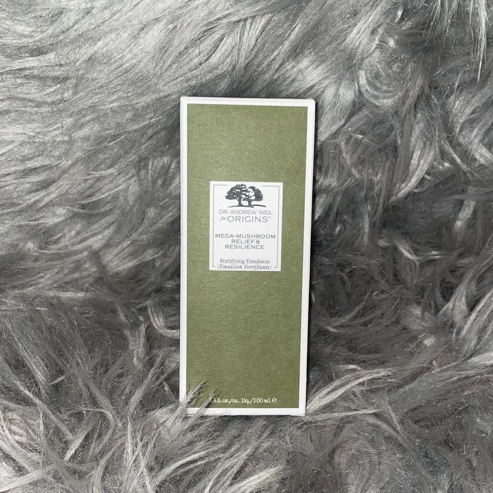 Mega-Mushroom Relief & Resilience Weightless Moisturizer